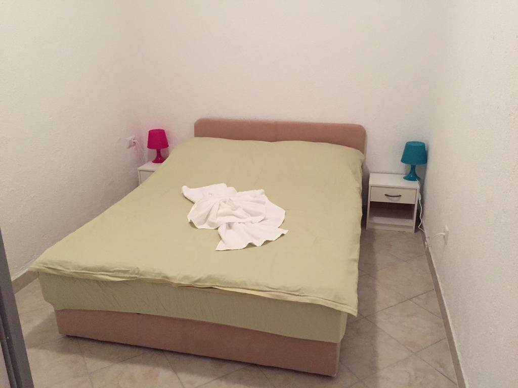 Apartments Meeresblick Цриквеница Номер фото