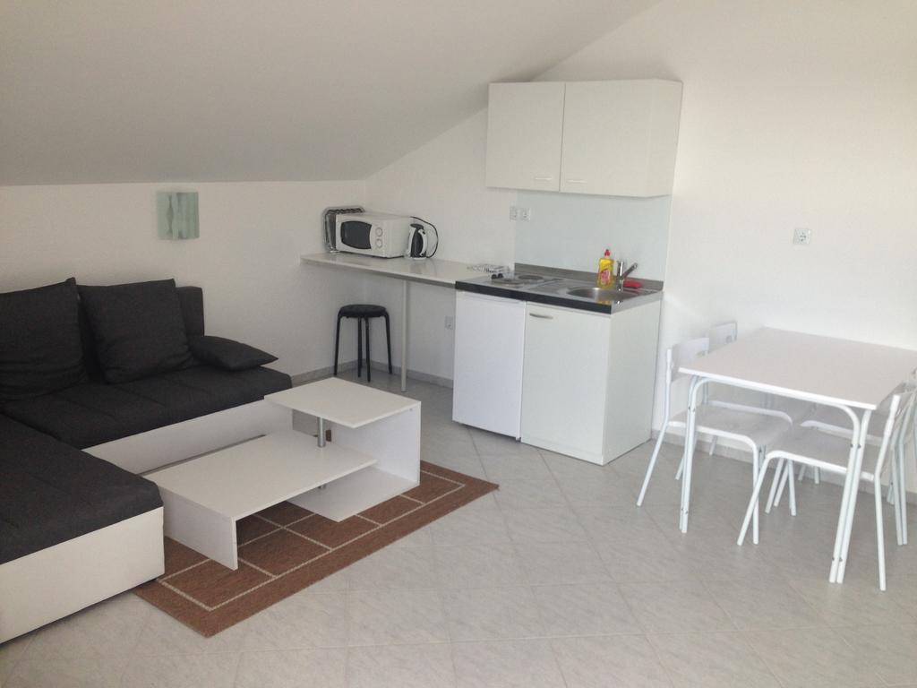 Apartments Meeresblick Цриквеница Номер фото